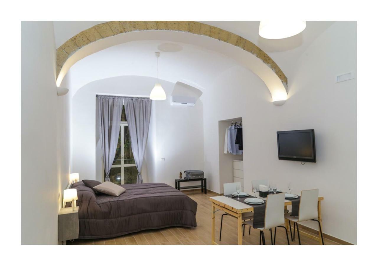 Apartamento Centro Storico Napoletano Nápoles Exterior foto